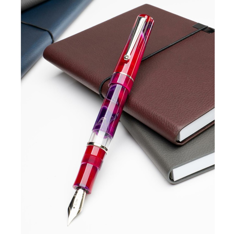 Writing Levenger Fountain Pens | Delta Duna Fountain Pen