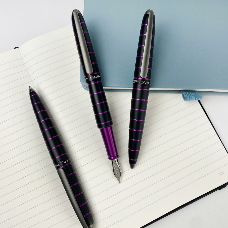 Writing Levenger + 22 More | Diplomat Elox Ring Fountain Pen